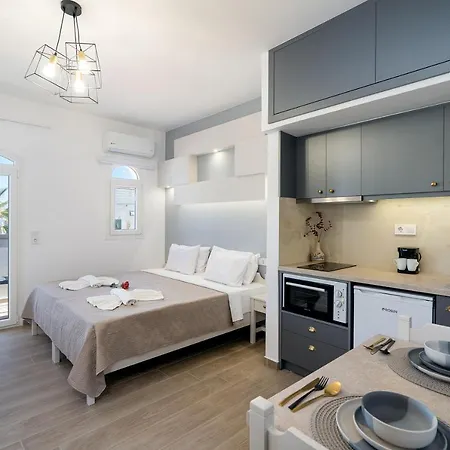 Renata Mare Beachside Apartment Hersonissos (Crete)